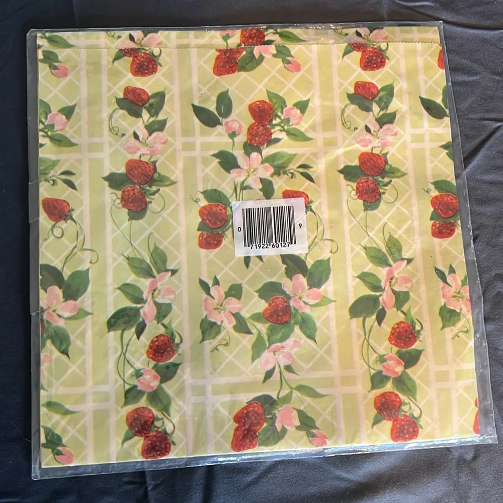 Vintage Gift Wrap Sheets pack of 2 strawberry